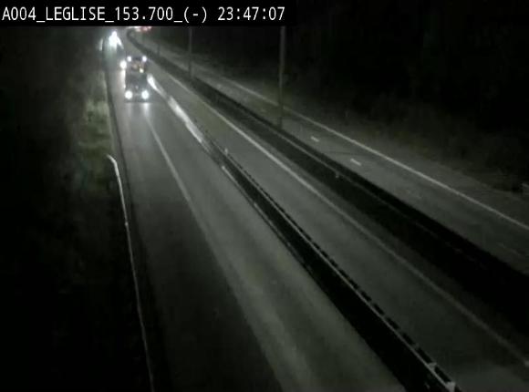 Webcam autoroute A4 (E411-E25) à Léglise, avant la jonction avec la N40. Vue orientée vers Bruxelles