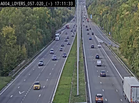 Webcam E411 au niveau du viaduc de Beez à Loyers, entre Champion et Warissoulx. Vue orientée vers Bruxelles