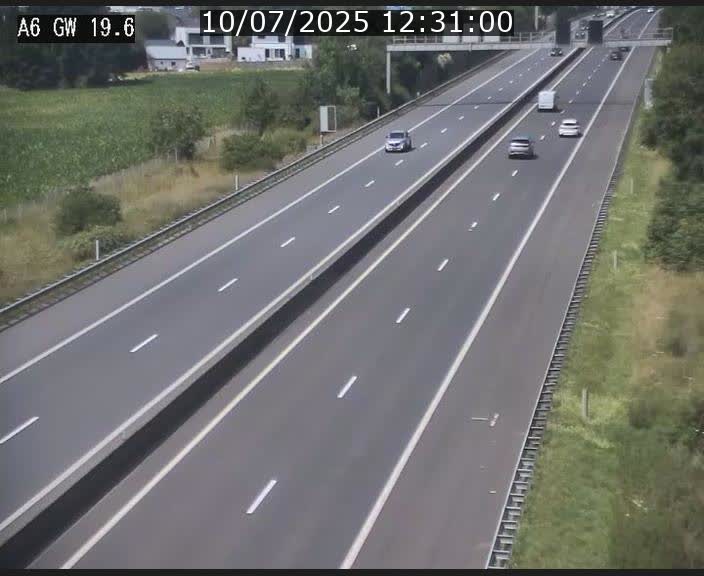 Traffic live webcam Luxembourg - Steinfort - A6 - BK 19.6 - direction Belgique