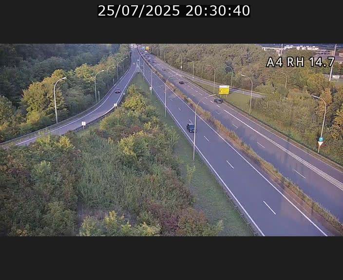 Traffic live webcam Luxembourg Jonction Lankelz - A4 - BK 14.7 - direction Luxembourg