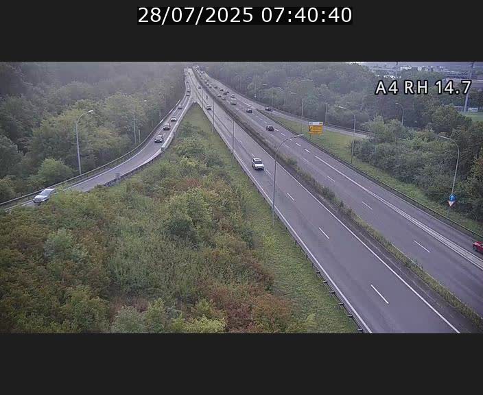 Traffic live webcam Luxembourg Jonction Lankelz - A4 - BK 14.7 - direction Luxembourg