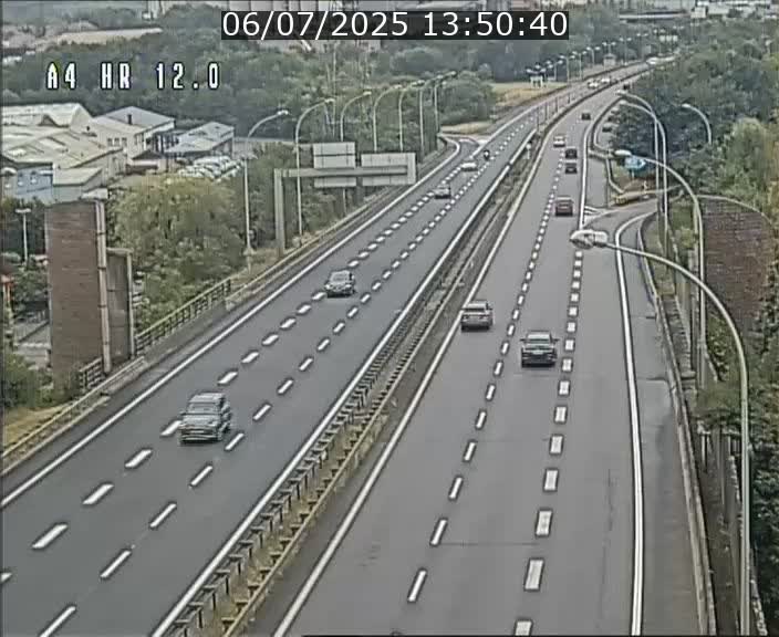 Traffic live webcam Luxembourg Jonction Foetz - A4 - BK 12.0 - direction Esch sur Alzette