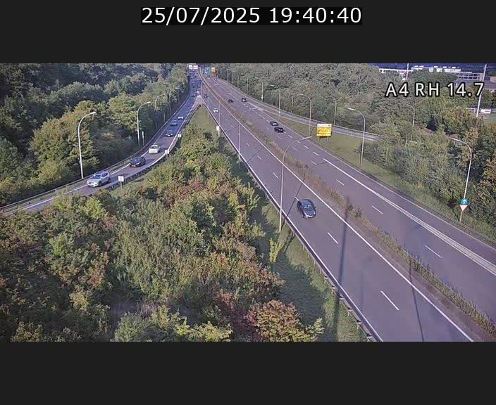 Traffic live webcam Luxembourg Jonction Lankelz - A4 - BK 14.7 - direction Luxembourg