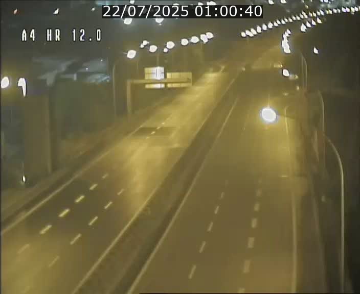Traffic live webcam Luxembourg Jonction Foetz - A4 - BK 12.0 - direction Esch sur Alzette