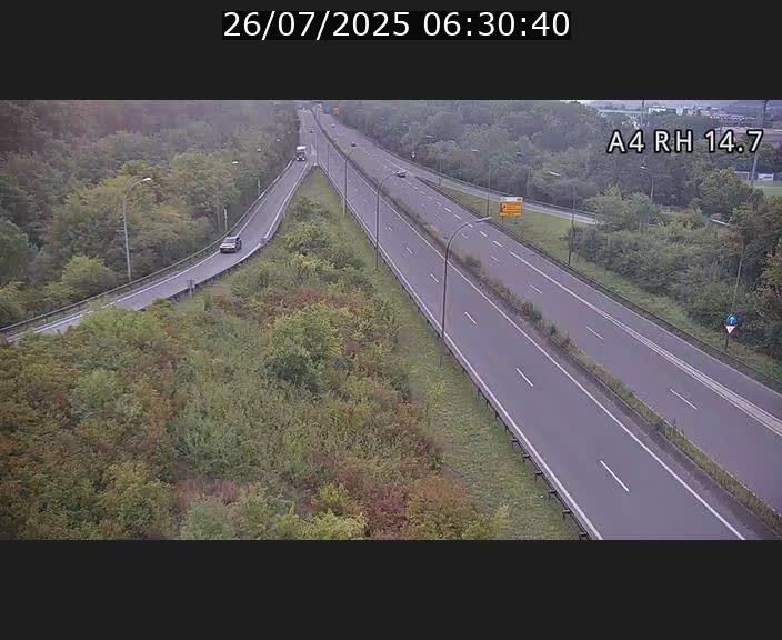 Traffic live webcam Luxembourg Jonction Lankelz - A4 - BK 14.7 - direction Luxembourg