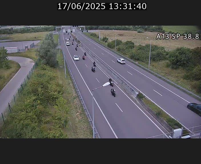 Webcam autoroute A13 à l'entrée ouest du tunnel Markusbierg à Schengen. Vue orientée vers le tunnel et l'Allemagne