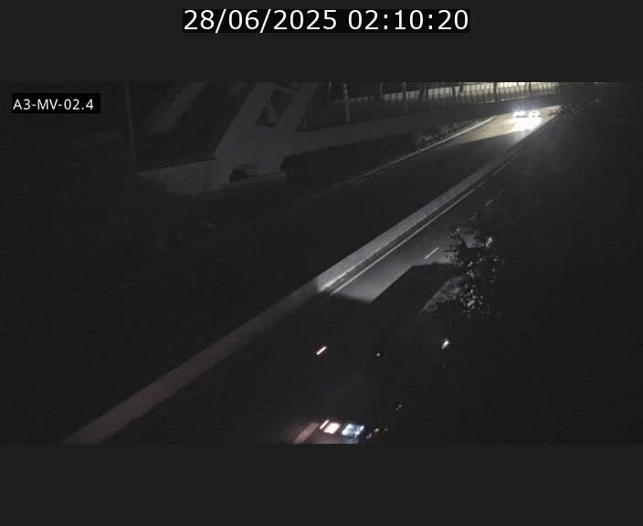 Webcam autoroute de la France (A3) au Luxembourg à Fentange, à proximité de la Croix de Gasperich. Vue orientée vers la Cloche d'Or