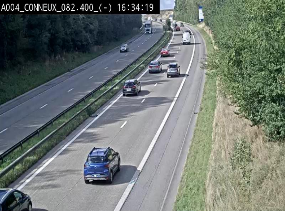 Webcam sur l'E411 avant les sorties 20 menant à Ciney, Dinant et Achêne. Vue orientée vers Namur