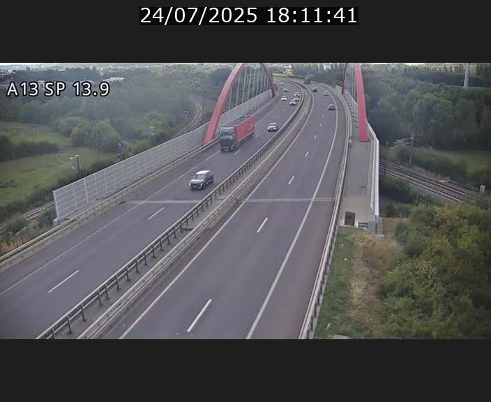 Traffic live webcam Luxembourg Kayl - A13 direction Esch-sur-Alzette/Luxembourg-ville - BK 13.9