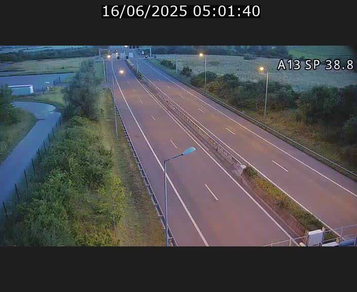 Webcam autoroute A13 à l'entrée ouest du tunnel Markusbierg à Schengen. Vue orientée vers le tunnel et l'Allemagne