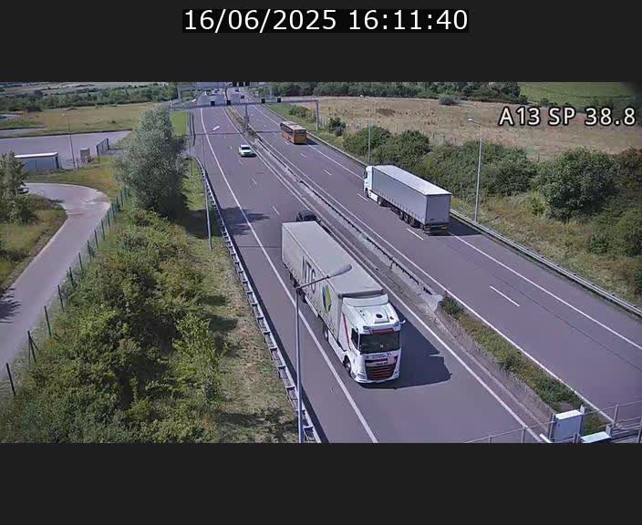 Webcam autoroute A13 à l'entrée ouest du tunnel Markusbierg à Schengen. Vue orientée vers le tunnel et l'Allemagne