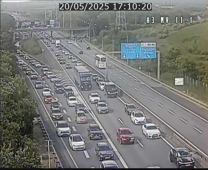 Traffic live webcam Luxembourg Croix de Bettembourg A3 - BK 11.1 - direction Luxembourg-ville