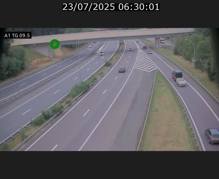 Traffic live webcam Luxembourg Jonction Grünewald - A1 direction Luxembourg-ville - BK 9.5
