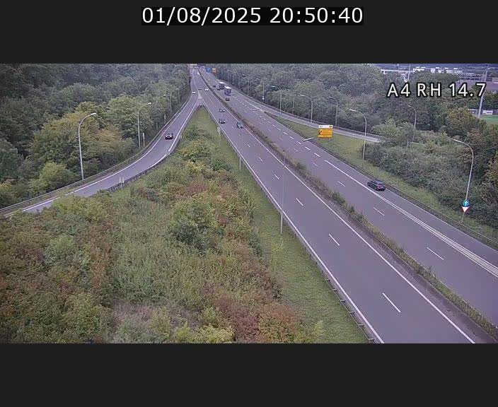 Traffic live webcam Luxembourg Jonction Lankelz - A4 - BK 14.7 - direction Luxembourg
