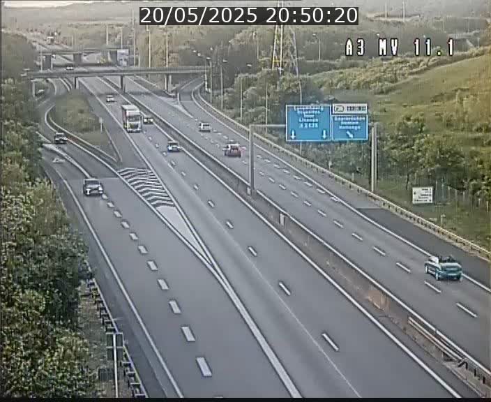 Traffic live webcam Luxembourg Croix de Bettembourg A3 - BK 11.1 - direction Luxembourg-ville