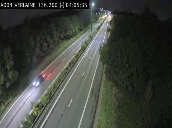 Webcam sur l'E411 à hauteur du pont surplombant la N40, à proximité de la sortie 26 Verlaine - Libramont-Chevigny. Vue orientée vers Namur