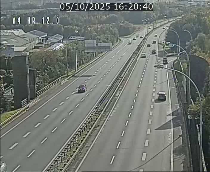 Traffic live webcam Luxembourg Jonction Foetz - A4 - BK 12.0 - direction Esch sur Alzette