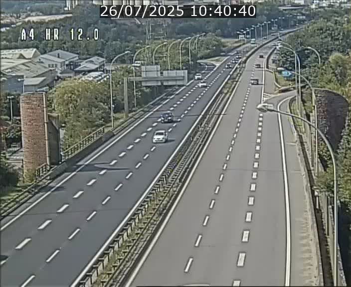 Traffic live webcam Luxembourg Jonction Foetz - A4 - BK 12.0 - direction Esch sur Alzette