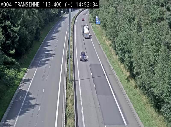 Caméra trafic E411 (A4) - Transinne direction Namur - BK 113.425