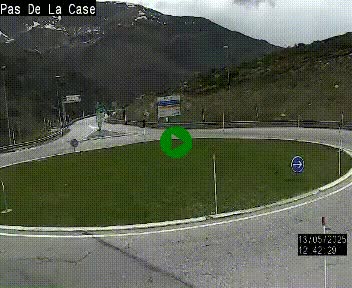 Webcam sur la N22 au niveau du poste frontière entre la France et Andorre à proximité de Pas de la Case à plus de 2000 mètres d'altitude