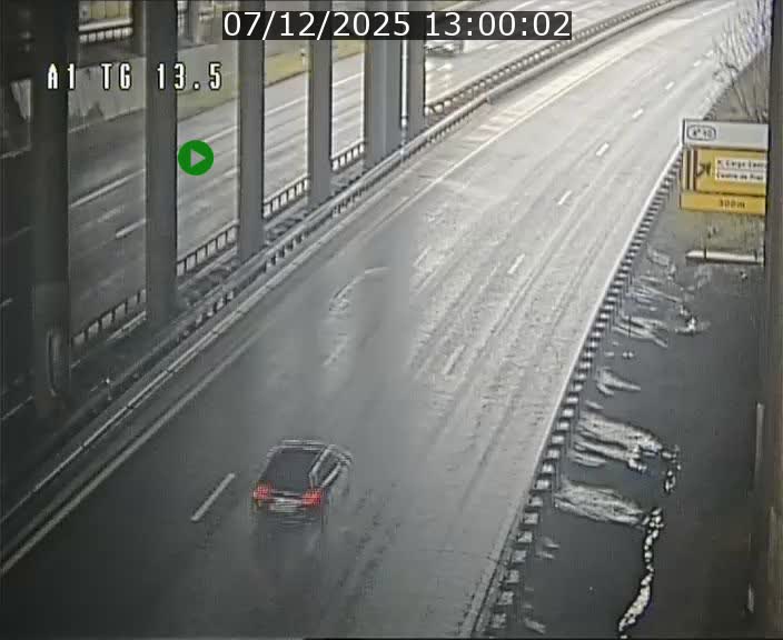 Traffic live webcam Luxembourg Senningen - A1 direction Luxembourg - BK 13.5