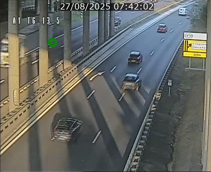 Traffic live webcam Luxembourg Senningen - A1 direction Luxembourg - BK 13.5