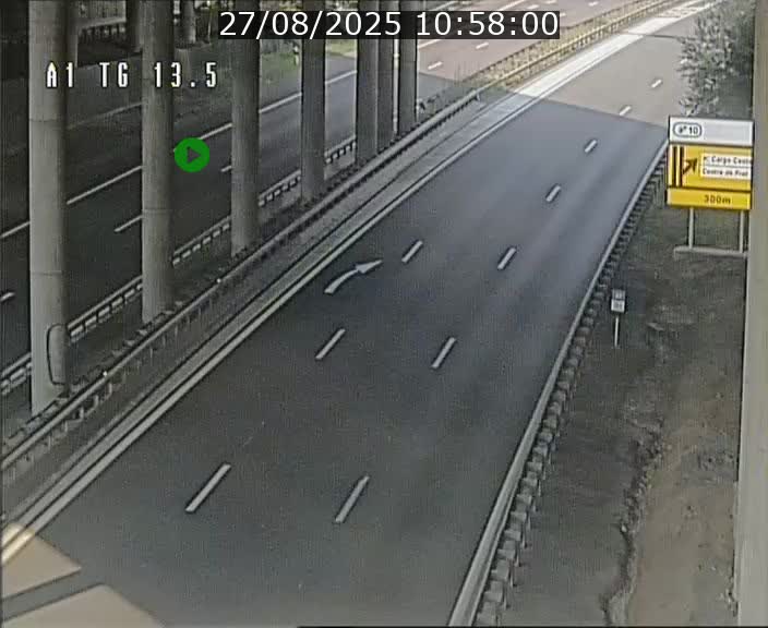 Traffic live webcam Luxembourg Senningen - A1 direction Luxembourg - BK 13.5