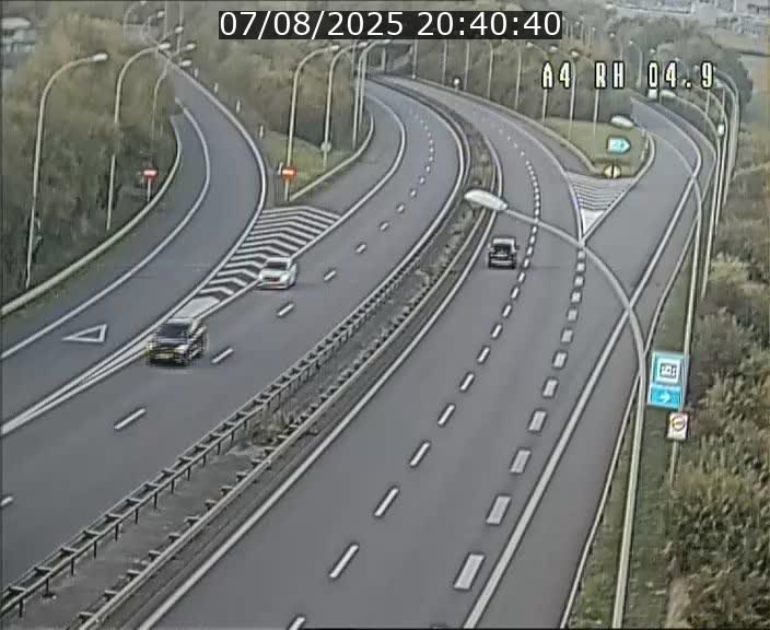 Traffic live webcam Luxembourg Leudelange - A4 - BK 4.9 - direction Luxembourg