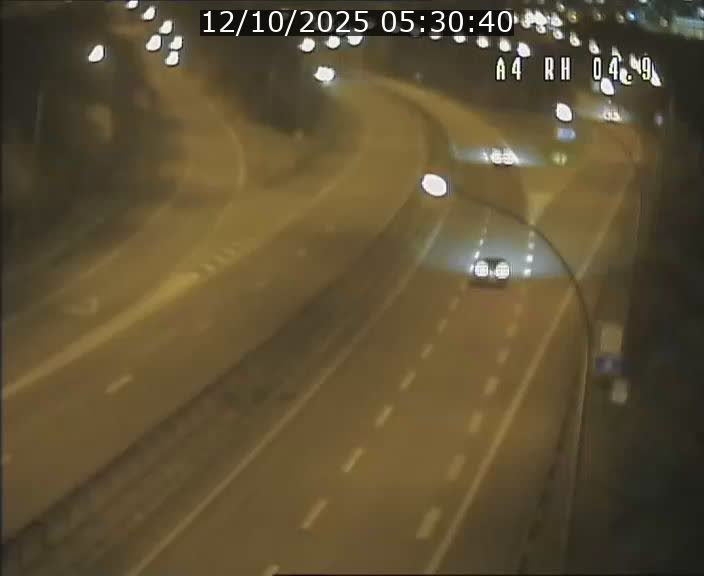 Traffic live webcam Luxembourg Leudelange - A4 - BK 4.9 - direction Luxembourg