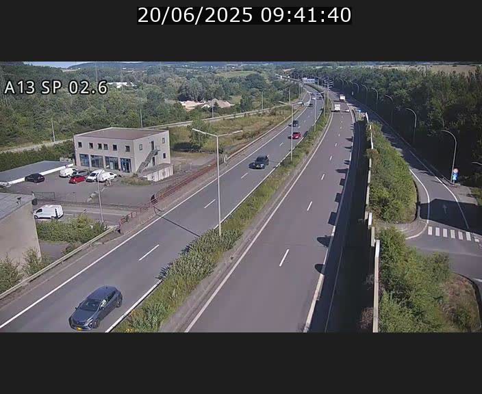 Traffic live webcam Luxembourg Sanem - A13 direction Pétange - BK 2.6