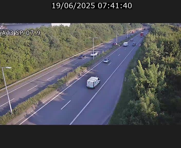 Traffic live webcam Luxembourg Jonction Lankelz - A13 direction Pétange - BK 7.9