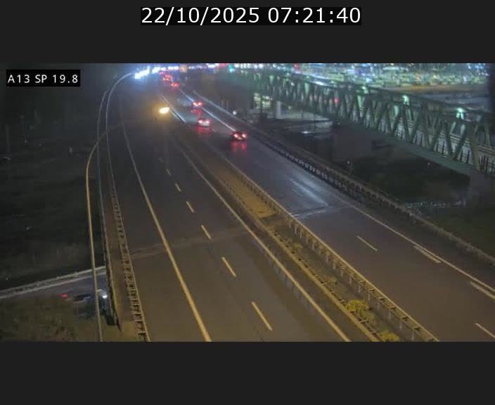 Traffic live webcam Luxembourg Croix de Bettembourg - A13 direction Esch-sur-Alzette - BK 19.8