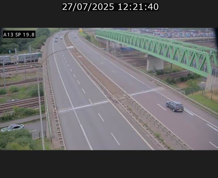 Traffic live webcam Luxembourg Croix de Bettembourg - A13 direction Esch-sur-Alzette - BK 19.8