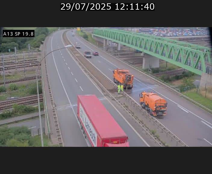 Traffic live webcam Luxembourg Croix de Bettembourg - A13 direction Esch-sur-Alzette - BK 19.8