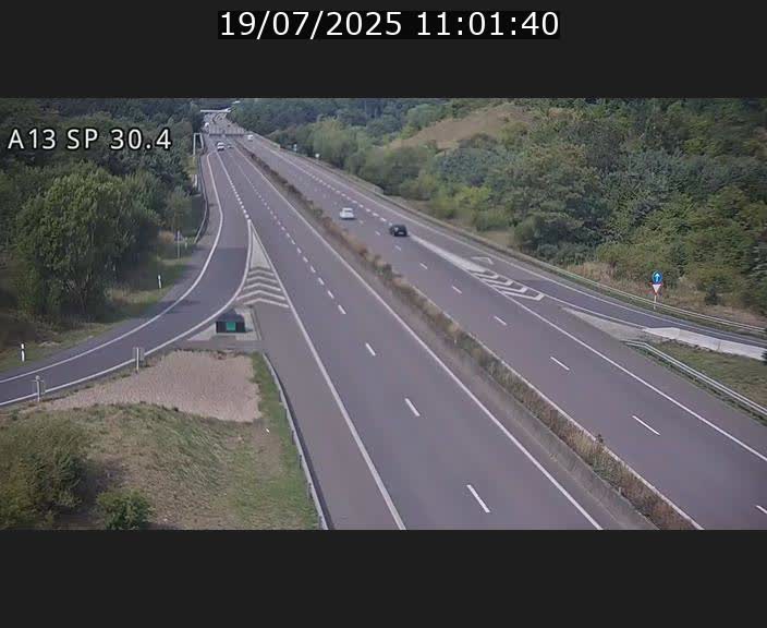 Traffic live webcam Luxembourg Altwies - A13 direction Luxembourg-ville - BK 30.4