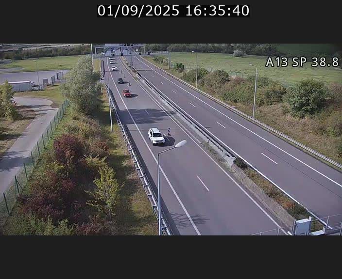Webcam autoroute A13 à l'entrée ouest du tunnel Markusbierg à Schengen. Vue orientée vers le tunnel et l'Allemagne