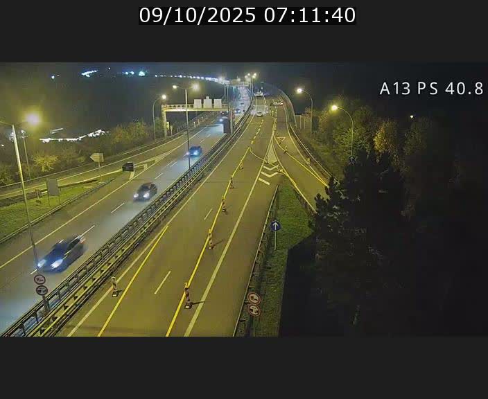 Webcam autoroute A13 à la sortie est du tunnel Markusbierg à Schengen. Vue sur le pont de la Moselle, vers l'Allemagne
