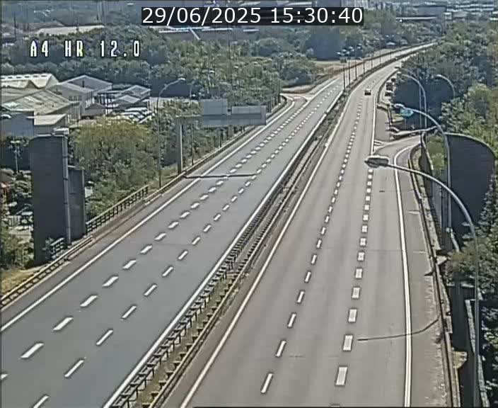 Traffic live webcam Luxembourg Jonction Foetz - A4 - BK 12.0 - direction Esch sur Alzette