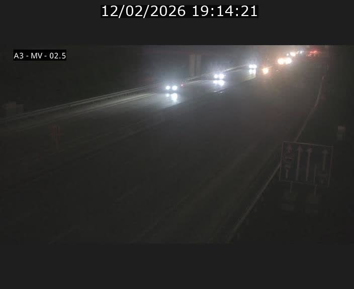 Webcam autoroute A3 au Luxembourg à proximité de la Croix de Gasperich. Vue orientée vers Luxembourg