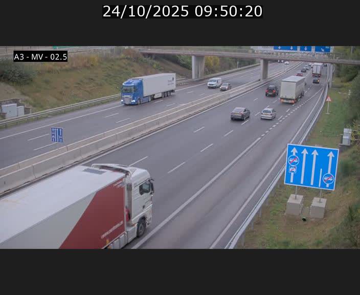 Webcam autoroute A3 au Luxembourg à proximité de la Croix de Gasperich. Vue orientée vers Luxembourg
