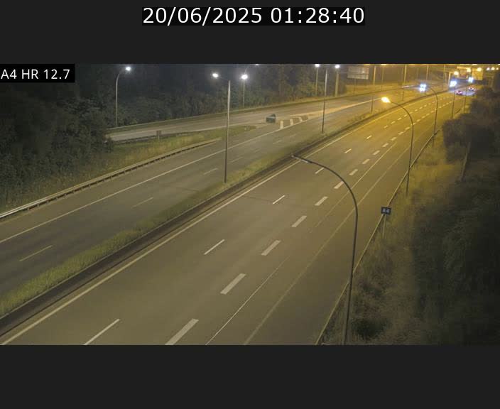 Traffic live webcam Luxembourg Esch sur Alzette - A4 - BK 12.7 - direction Esch-Belval