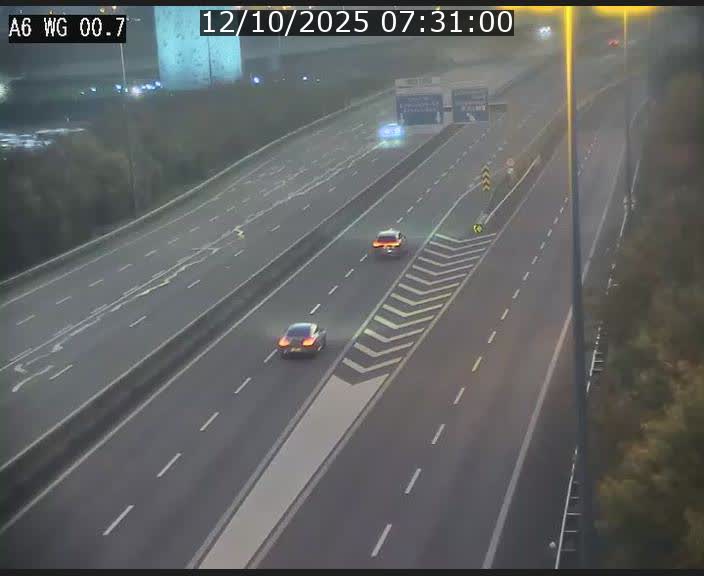 Traffic live webcam Luxembourg Croix de Cessange - A6 - BK 0.7 - direction A3 France