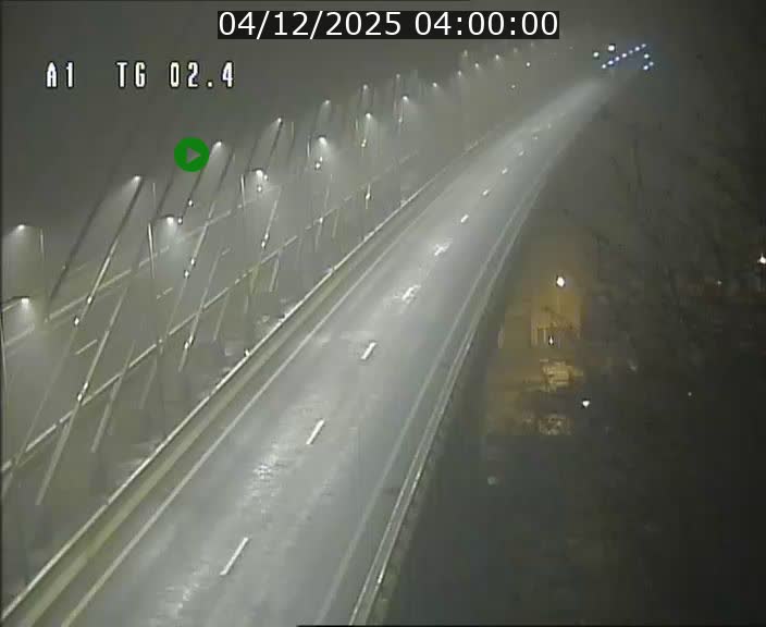 Traffic live webcam Luxembourg Sandweiler - A1 direction Luxembourg-ville - BK 2.4