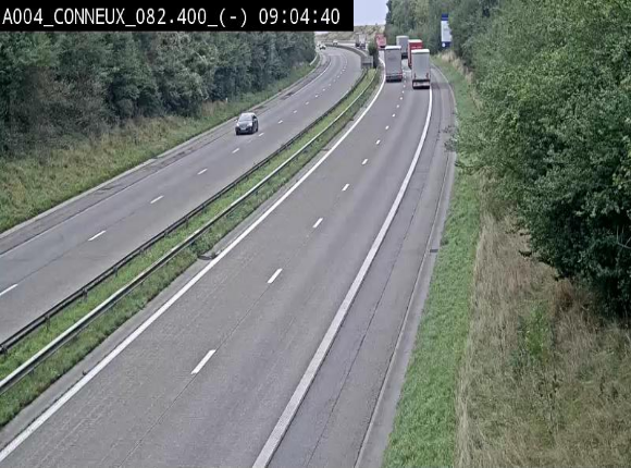 Webcam sur l'E411 avant les sorties 20 menant à Ciney, Dinant et Achêne. Vue orientée vers Namur