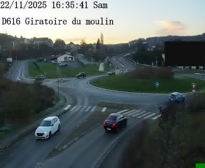 Webcams sur la D616, sur le contournement d'Audun-le-Tiche. Vue orientée vers le rond-point du Moulin, en provenance du Luxembourg