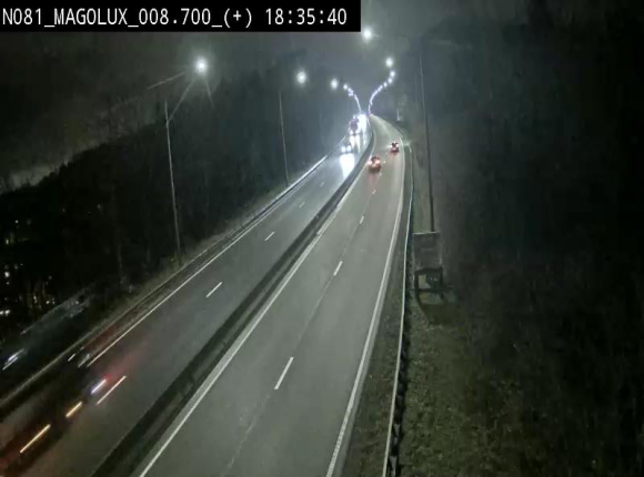 Webcam sur la N81 (E411) à hauteur de la jonction avec la N883. Vue orientée vers Longwy