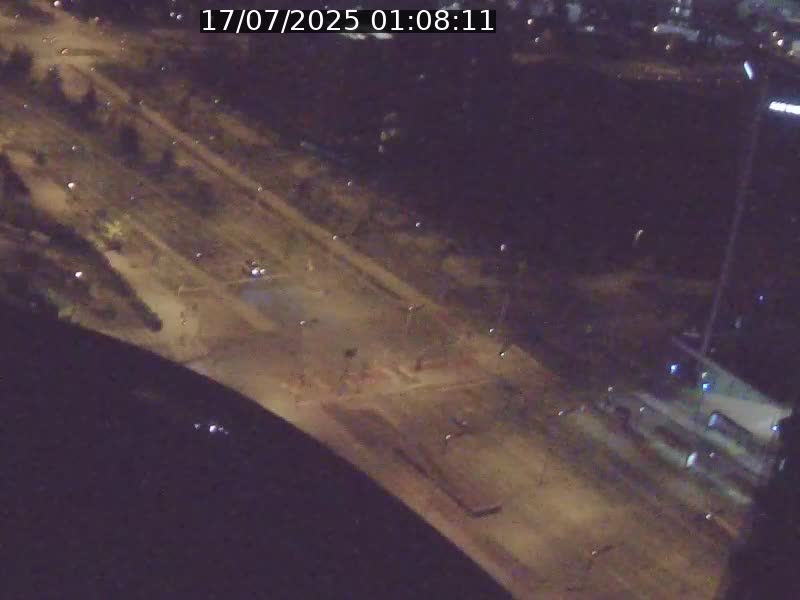 Webcam sur l'avenue John Fitzgerald Kennedy (N51) avec vue sur le Pont rouge (Pont Grande Duchesse Charlotte), l'arrêt Pfaffenthal et l'entrée du quartier Kirchberg