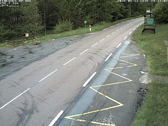 Webcam en haut du col des Fenesses, aussi appelé col du Ménil sur la D486 à 593 mètres d'altitude dans les Vosges