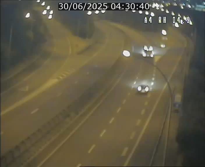 Traffic live webcam Luxembourg Leudelange - A4 - BK 4.9 - direction Luxembourg