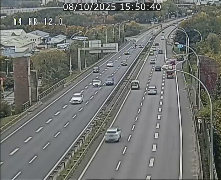 Traffic live webcam Luxembourg Jonction Foetz - A4 - BK 12.0 - direction Esch sur Alzette